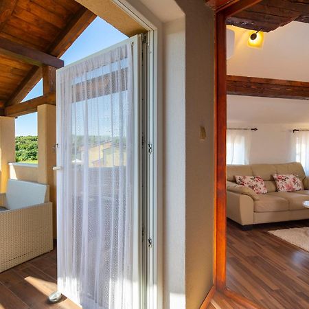 Apartman Viki Stinjan Пула Екстериор снимка