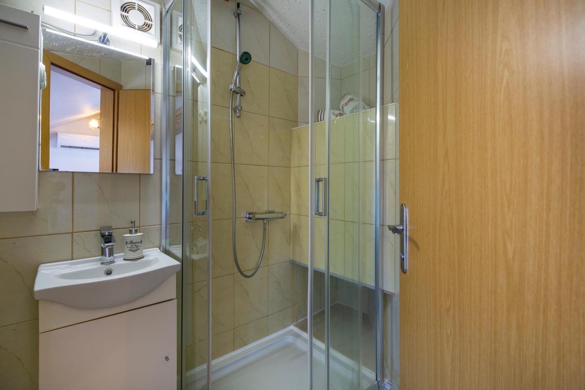 Apartman Viki Stinjan Пула Екстериор снимка