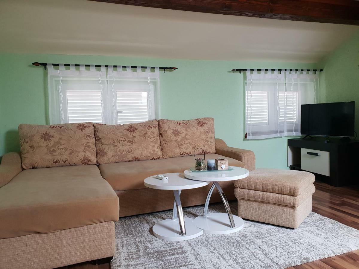 Apartman Viki Stinjan Пула Екстериор снимка